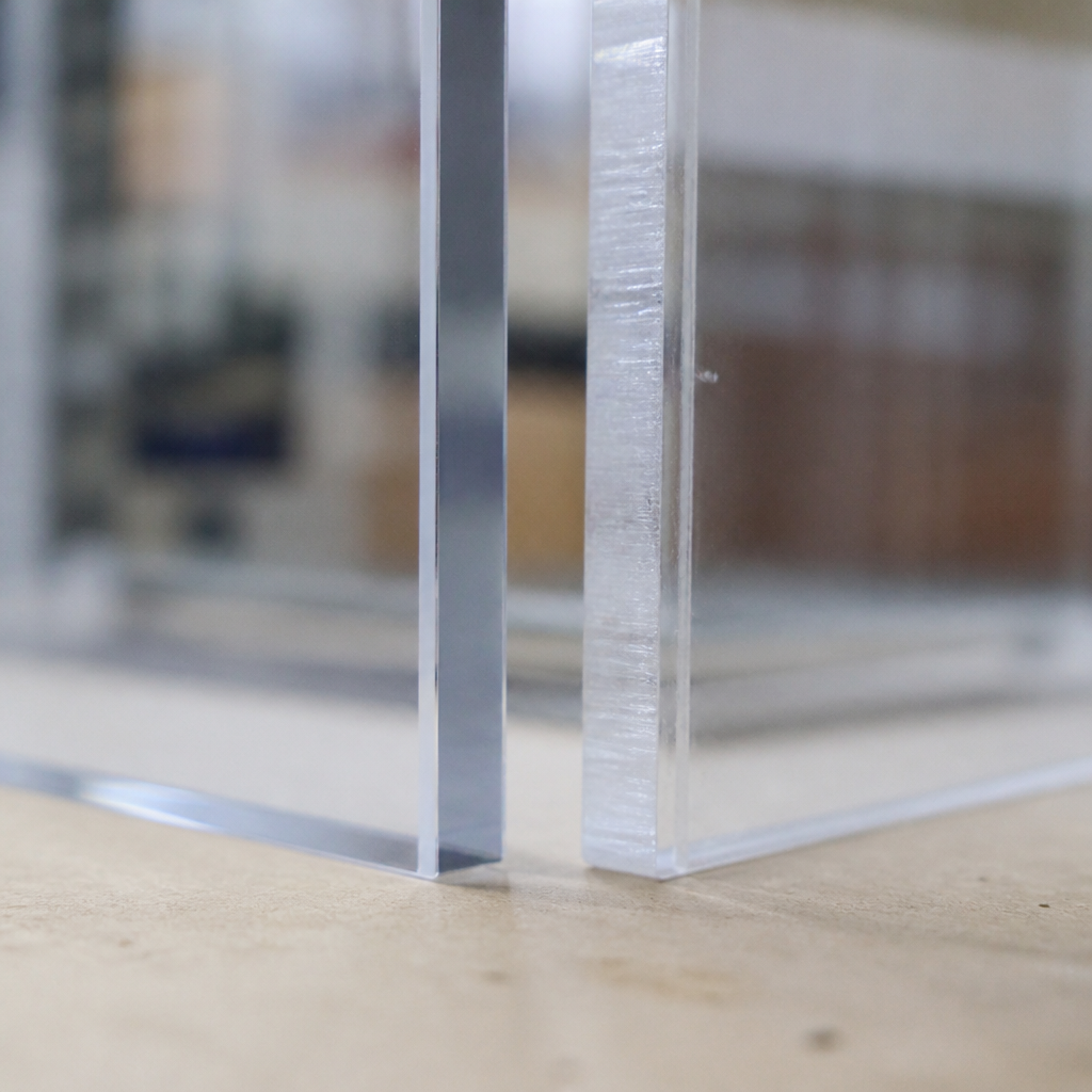 Cast vs Extruded Acrylic: Which One Should You Choose?